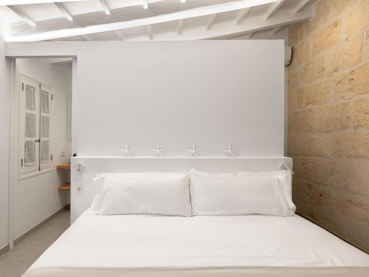 S'Enclova Petit Hotel Ciutadella  Bagian luar foto