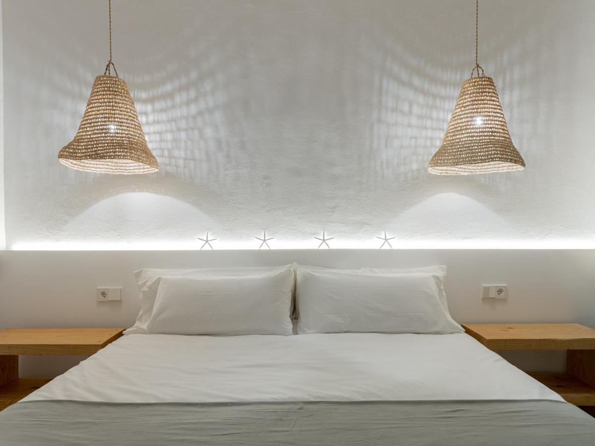 S'Enclova Petit Hotel Ciutadella  Bagian luar foto