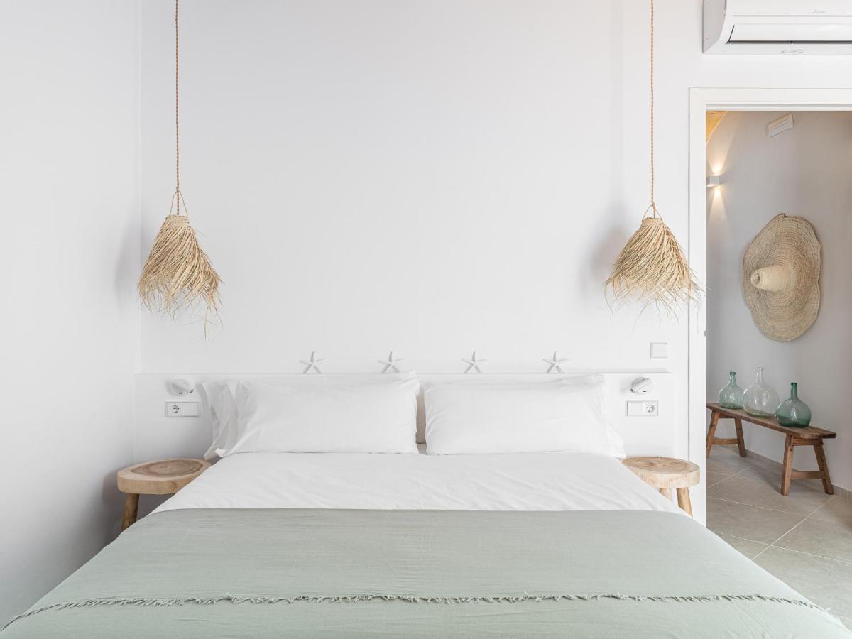 S'Enclova Petit Hotel Ciutadella  Bagian luar foto