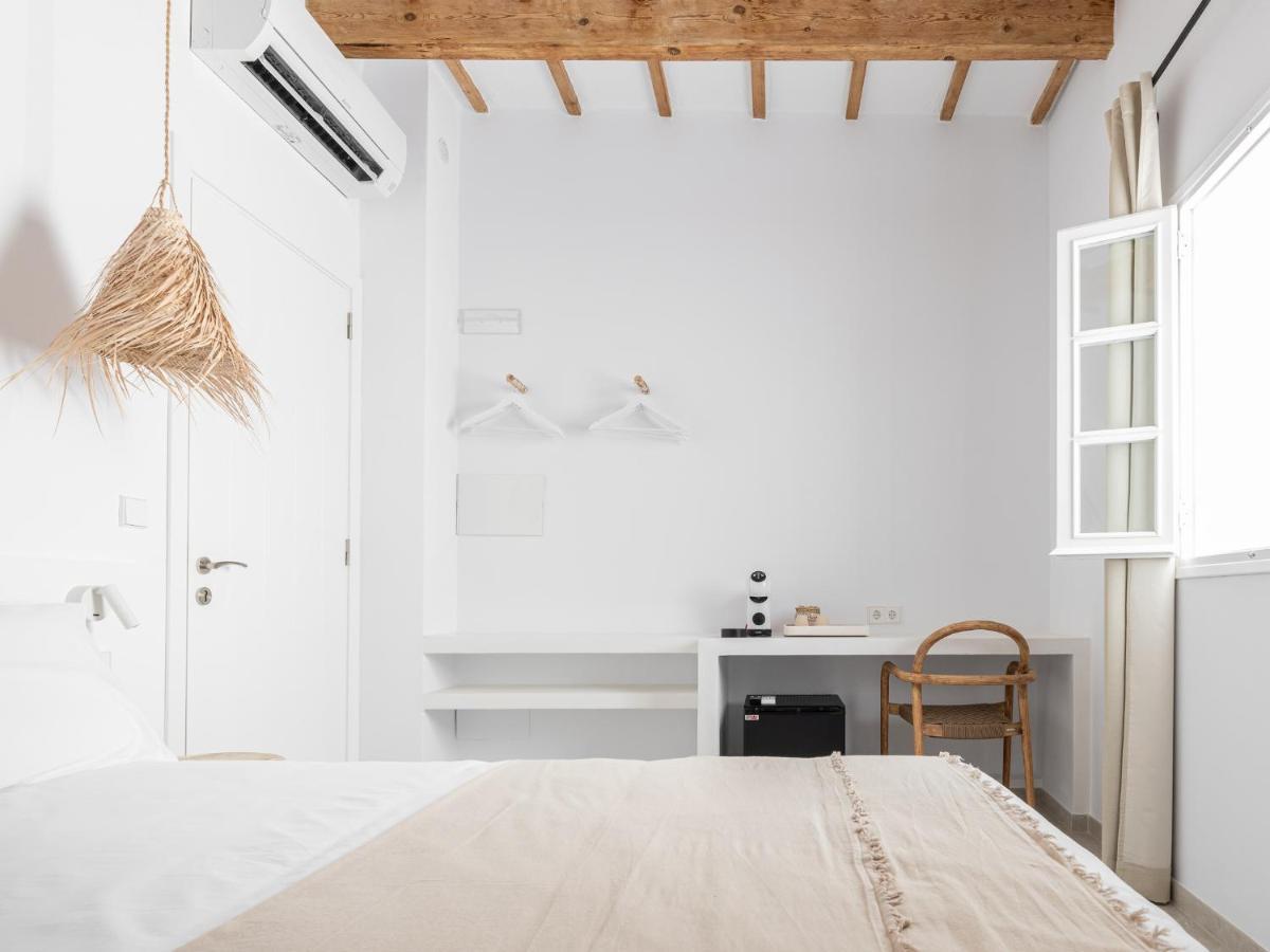 S'Enclova Petit Hotel Ciutadella  Bagian luar foto